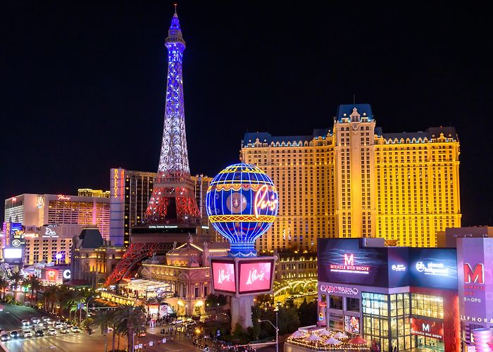 Paris Las Vegas Hotel - Ideal for Business Travelers and Relaxation